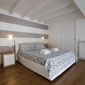 conte-durini-apartments-rooms.it-lombardy.com/